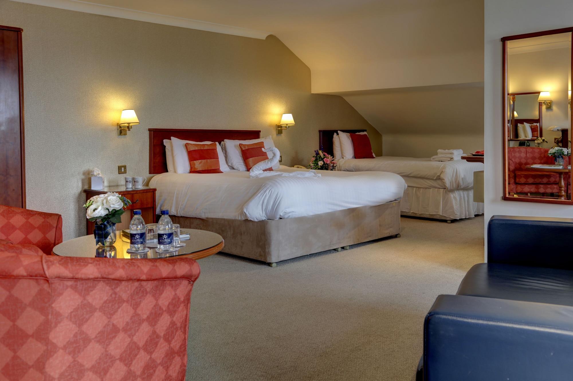Best Western Plus Bentley Hotel, Leisure Club & Spa Thorpe on the Hill  Bagian luar foto