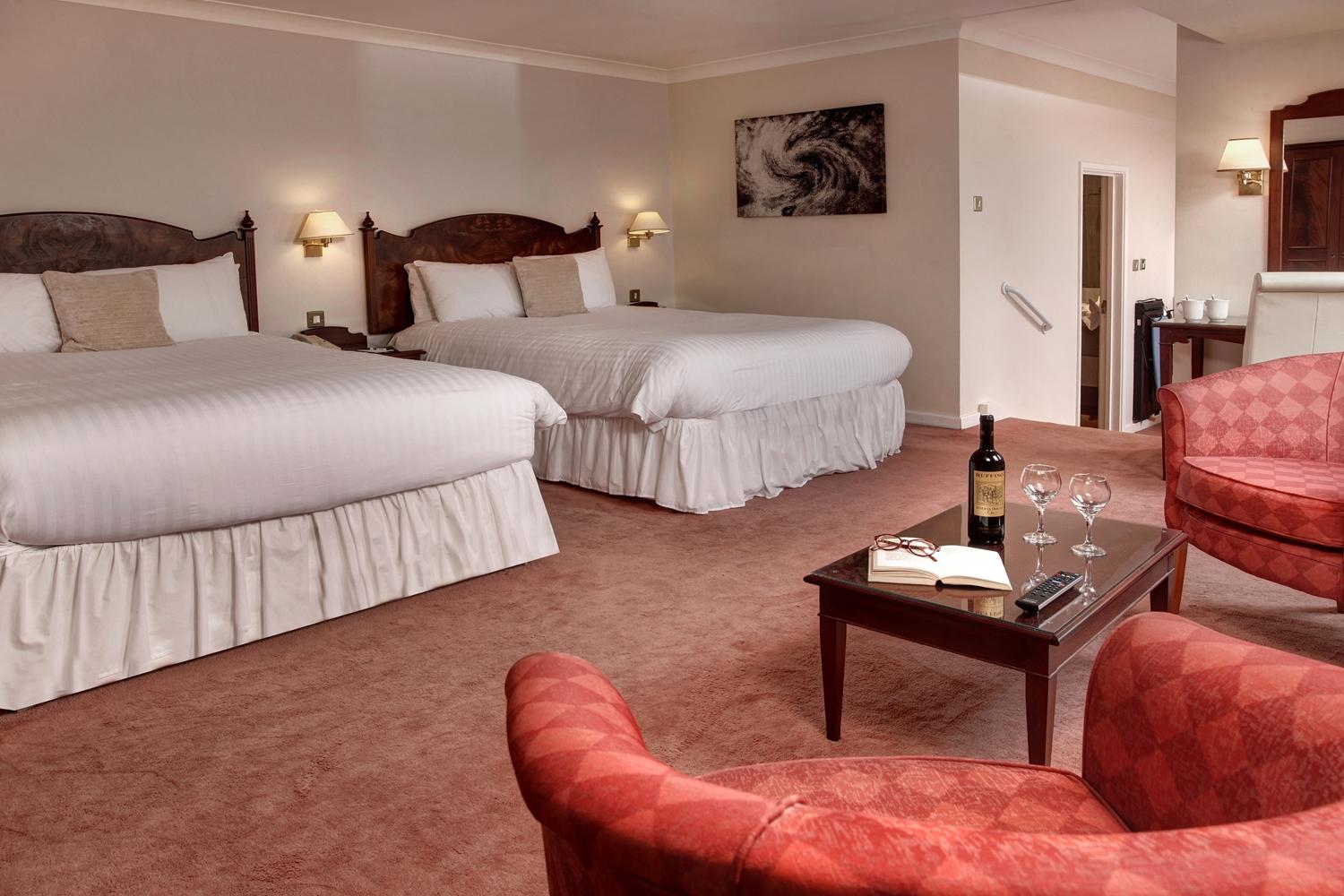 Best Western Plus Bentley Hotel, Leisure Club & Spa Thorpe on the Hill  Bagian luar foto